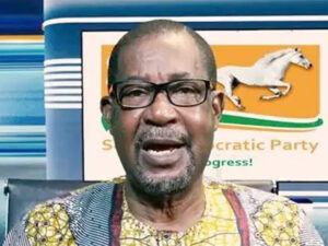 Dr Olu Agunloye