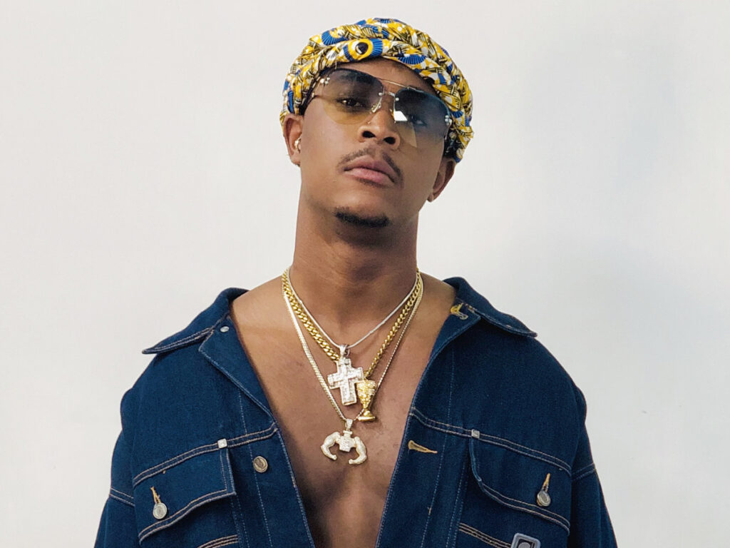 Nigerian-American singer Ojay Wright